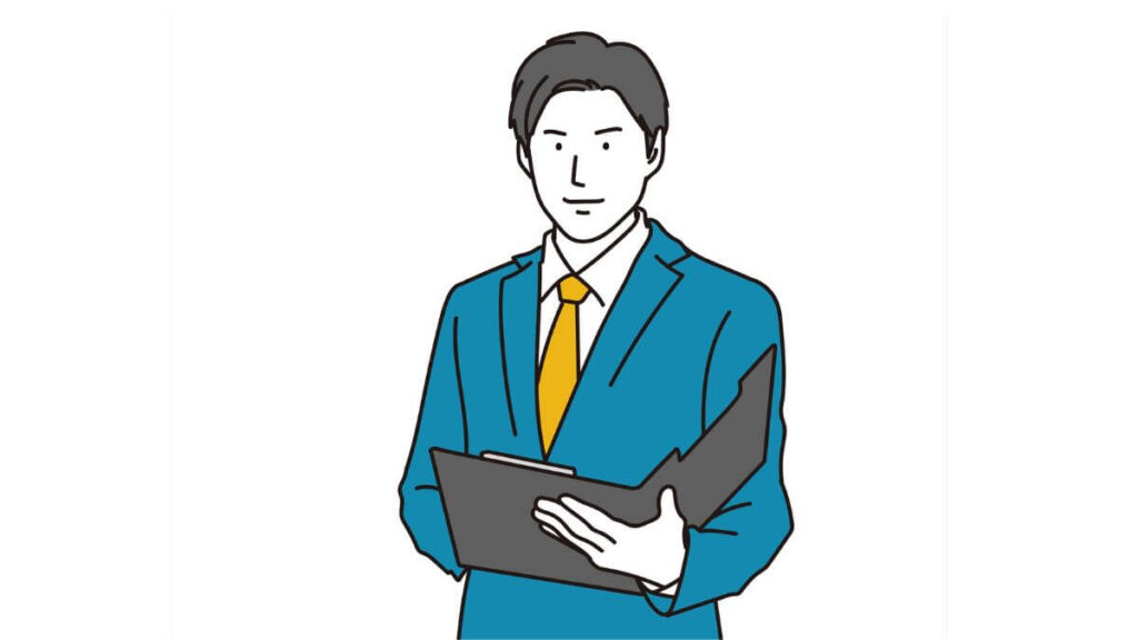 バインダーを持ち笑顔のスーツ姿の男性